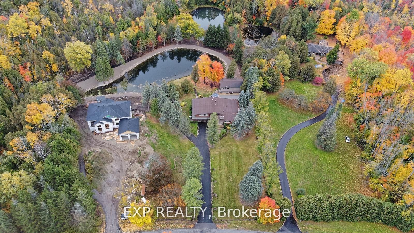 16 Cedar Dr