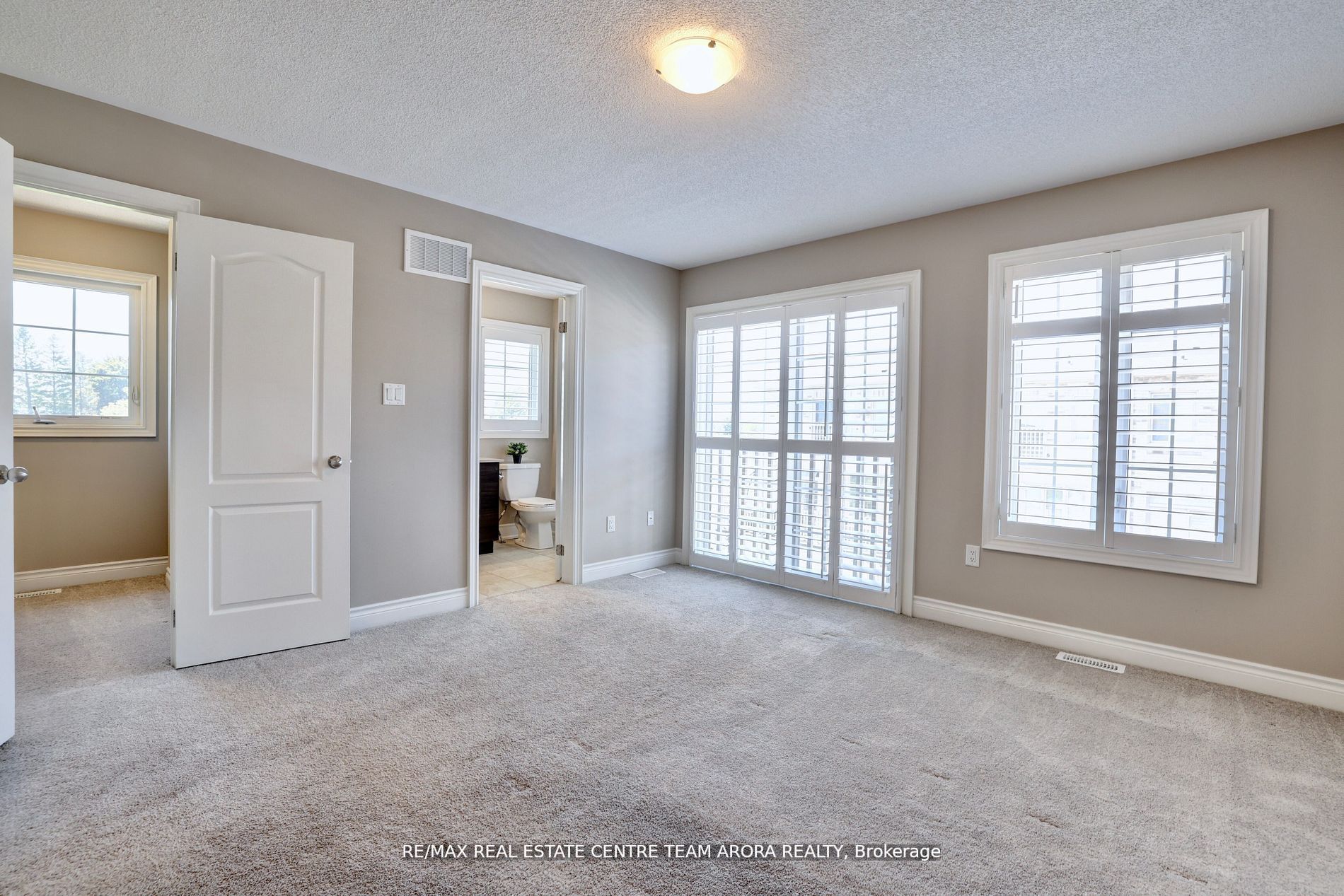 52 Brushwood Drive