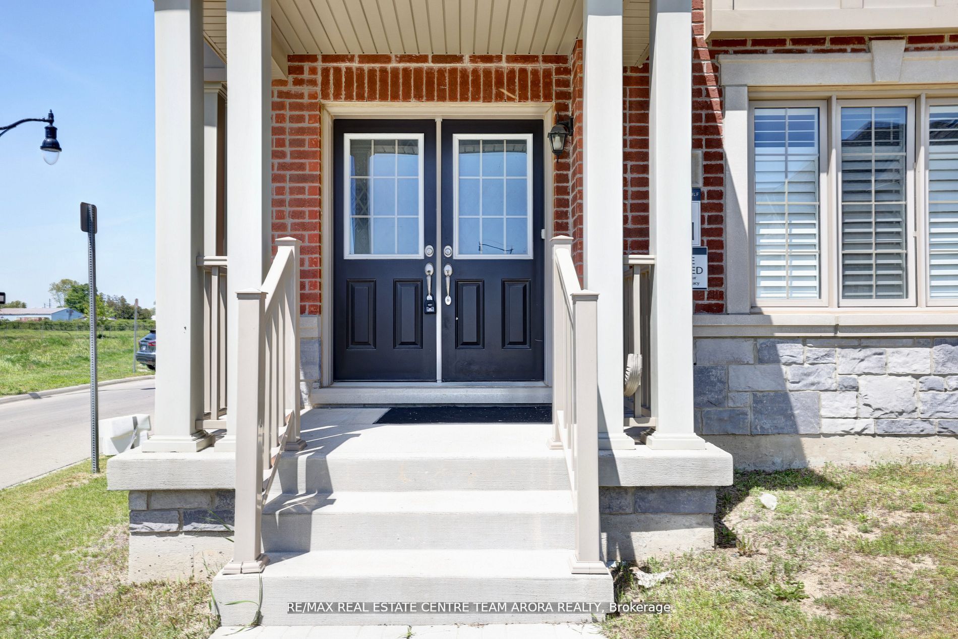 52 Brushwood Drive