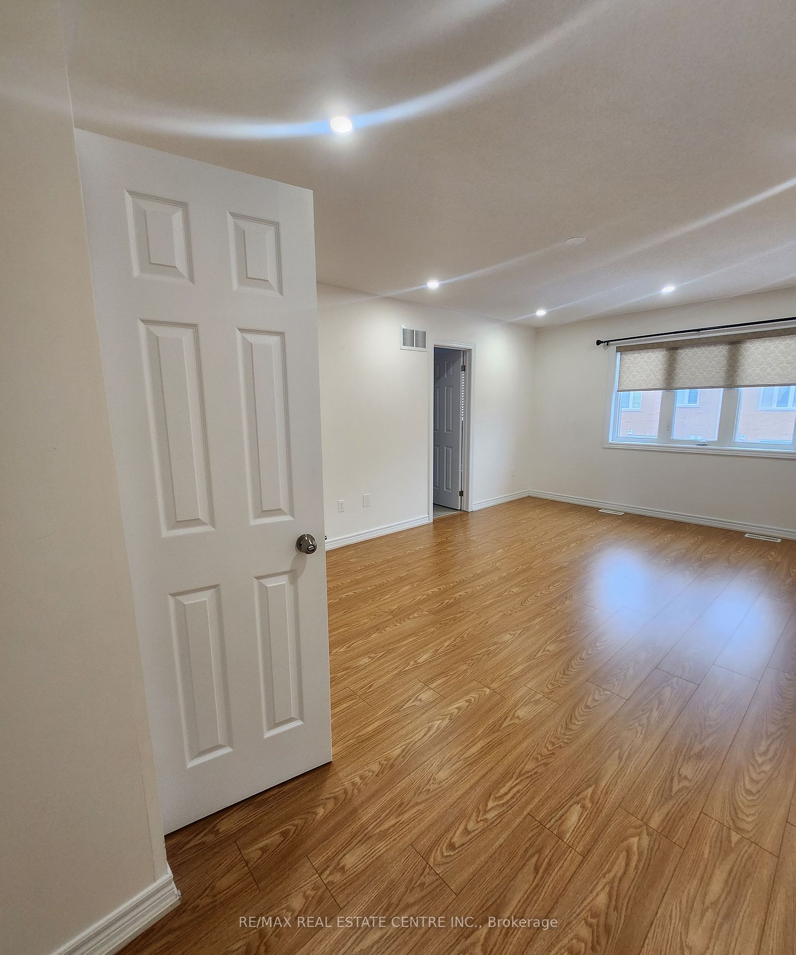 963 Transom Crescent