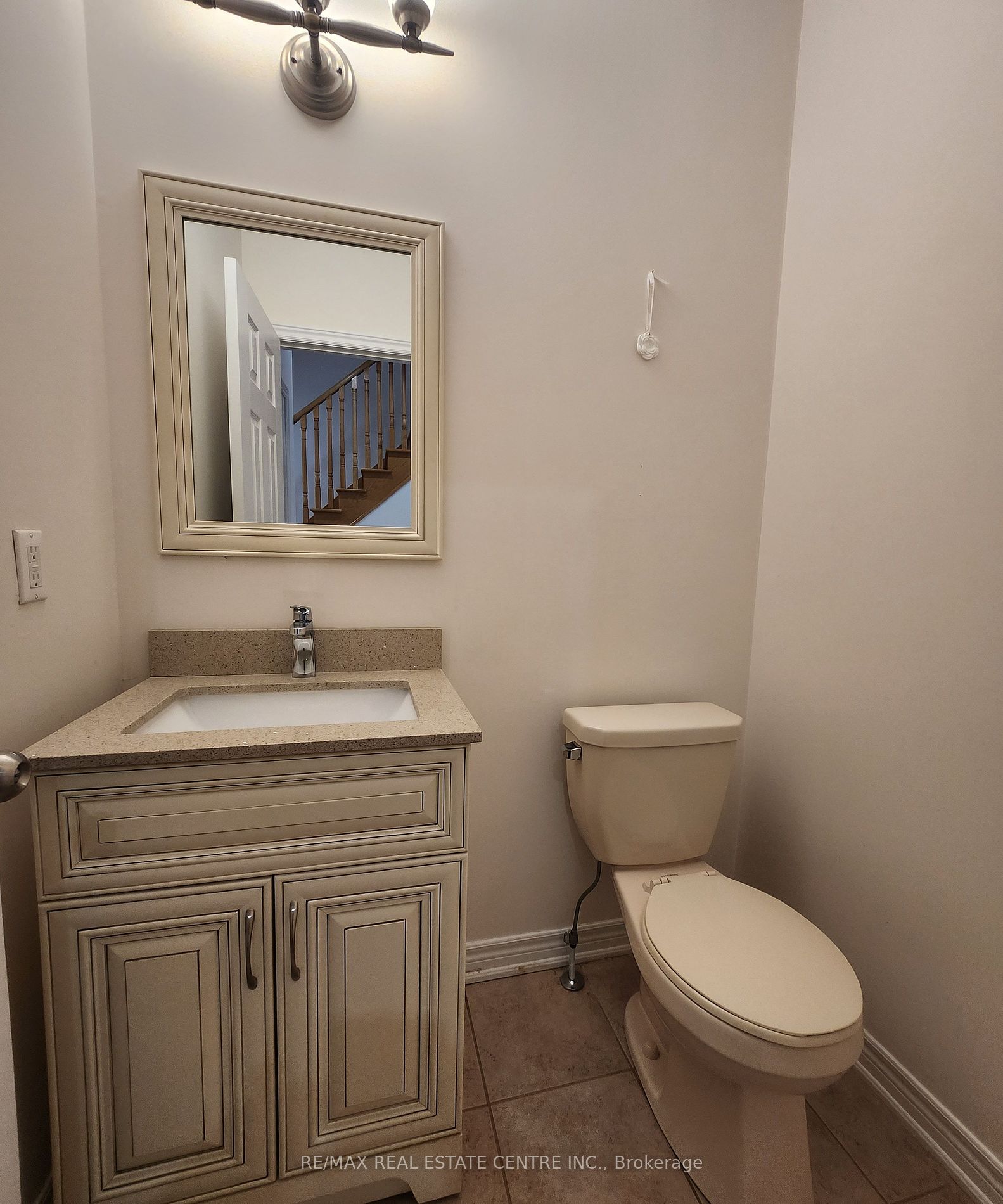 963 Transom Crescent