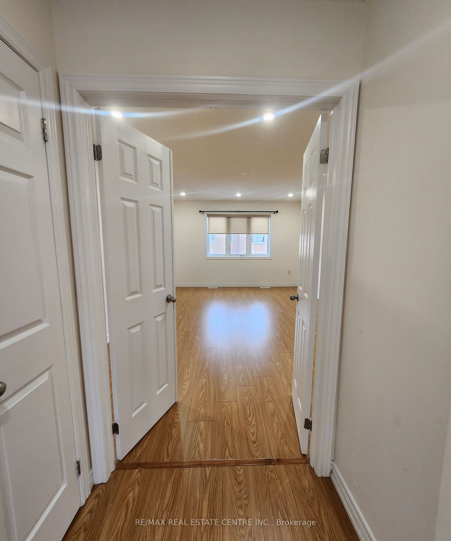 963 Transom Crescent