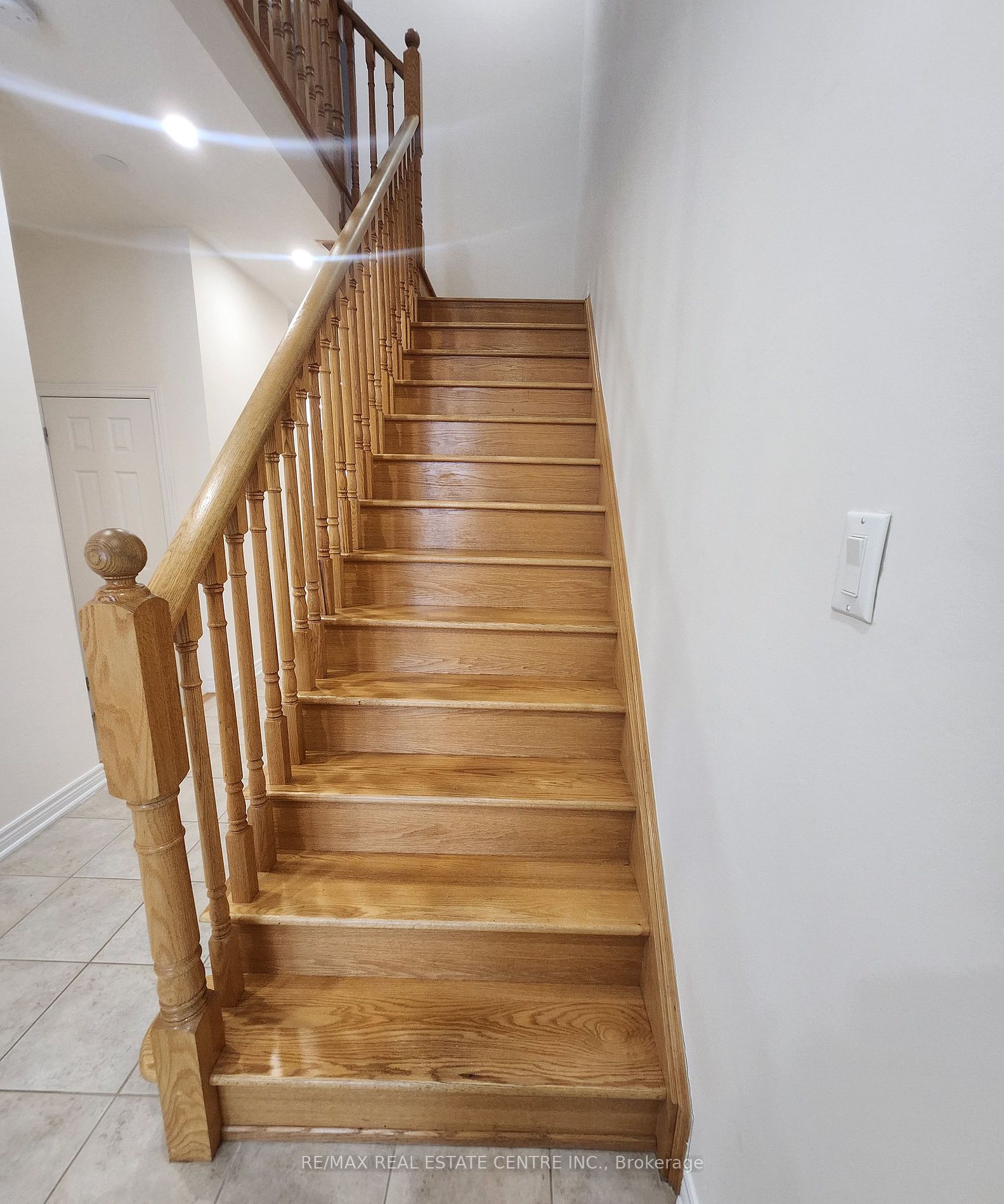 963 Transom Crescent