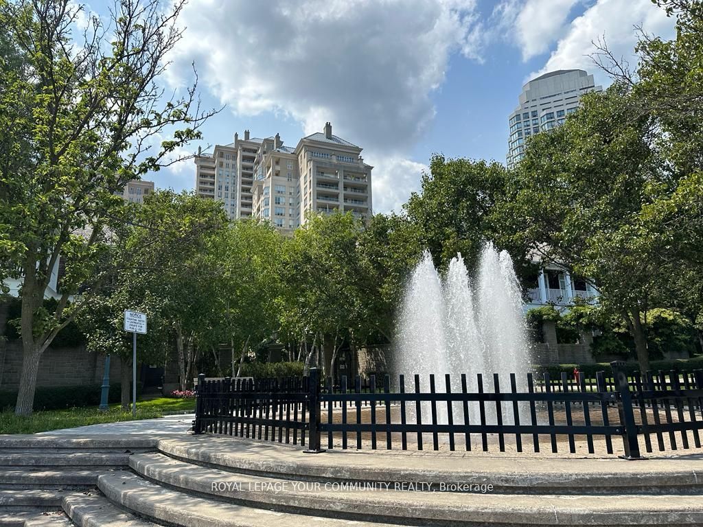 2285 Lakeshore Blvd W, #2309