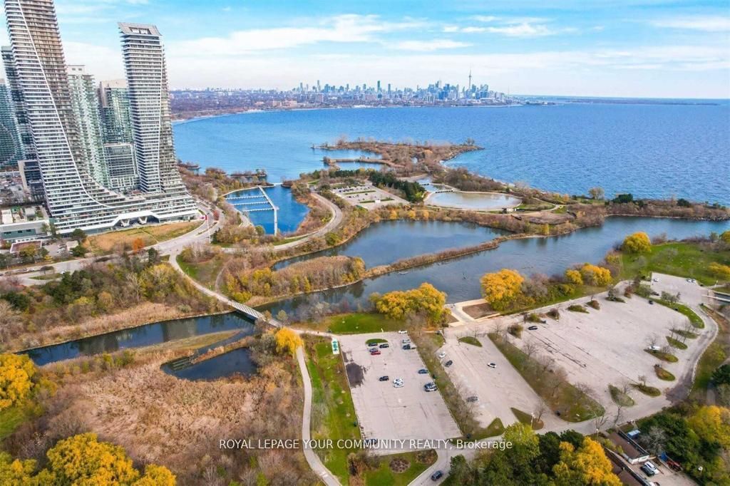 2285 Lakeshore Blvd W, #2309