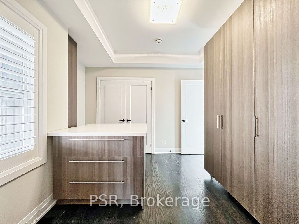 42 Exmoor Dr