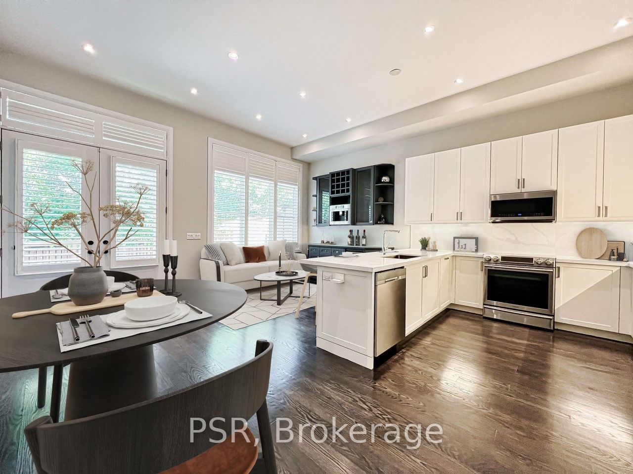 42 Exmoor Dr