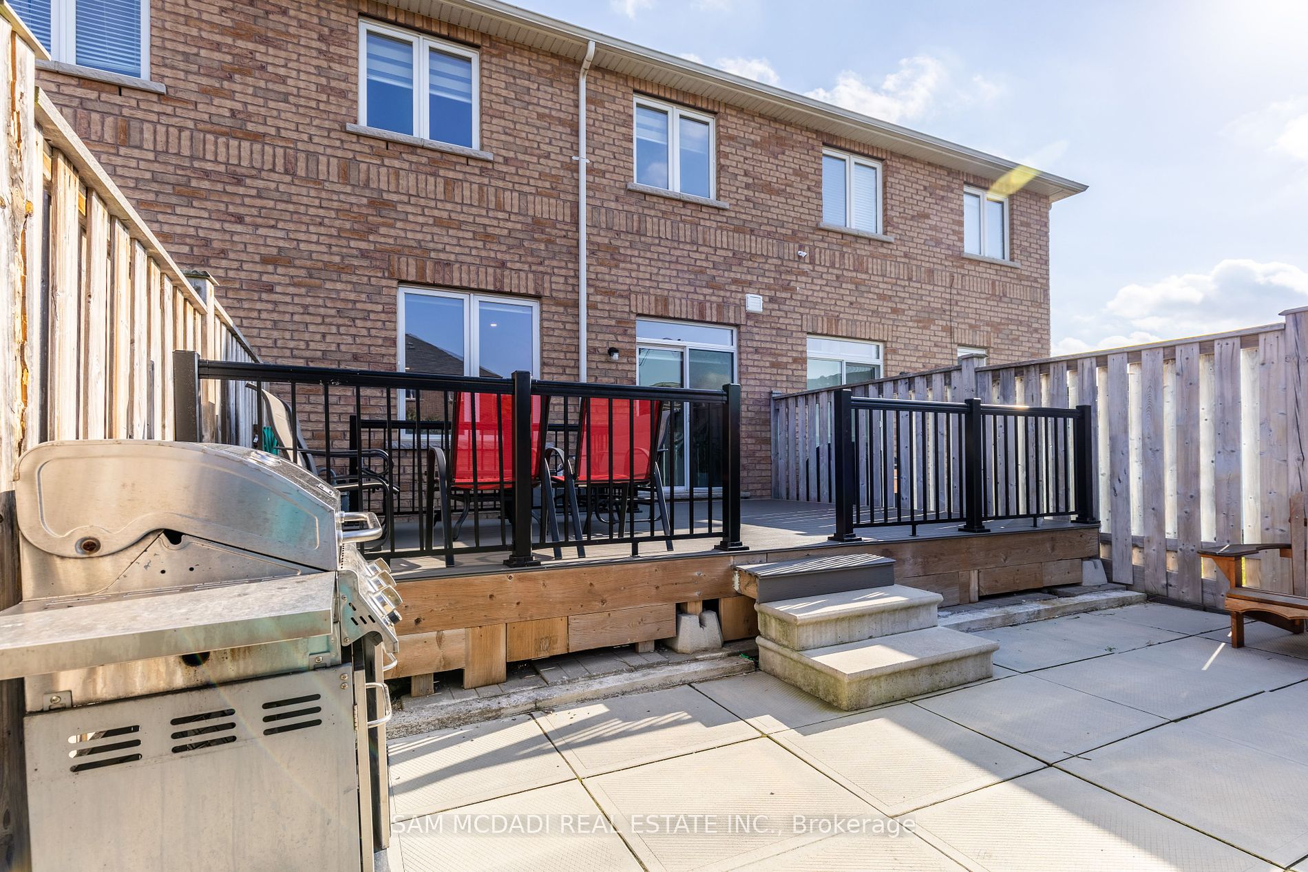 651 Farmstead Dr, #53