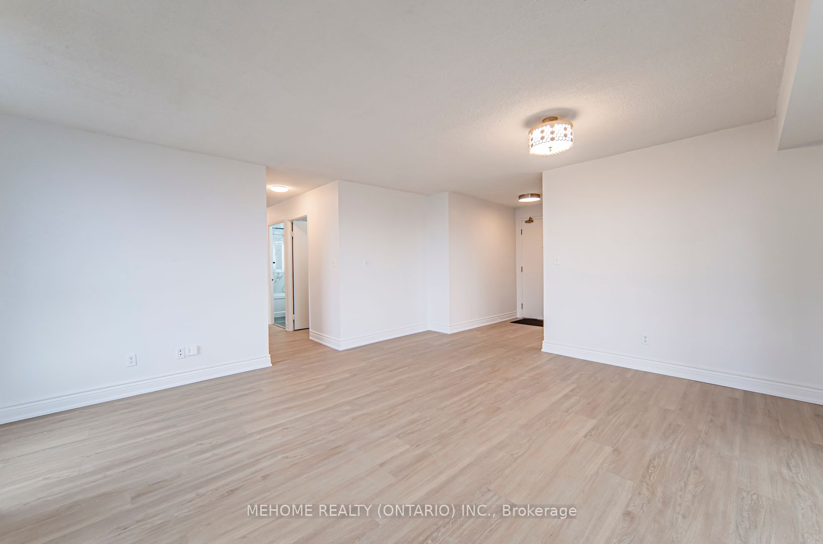 145 Hillcrest Ave, #803