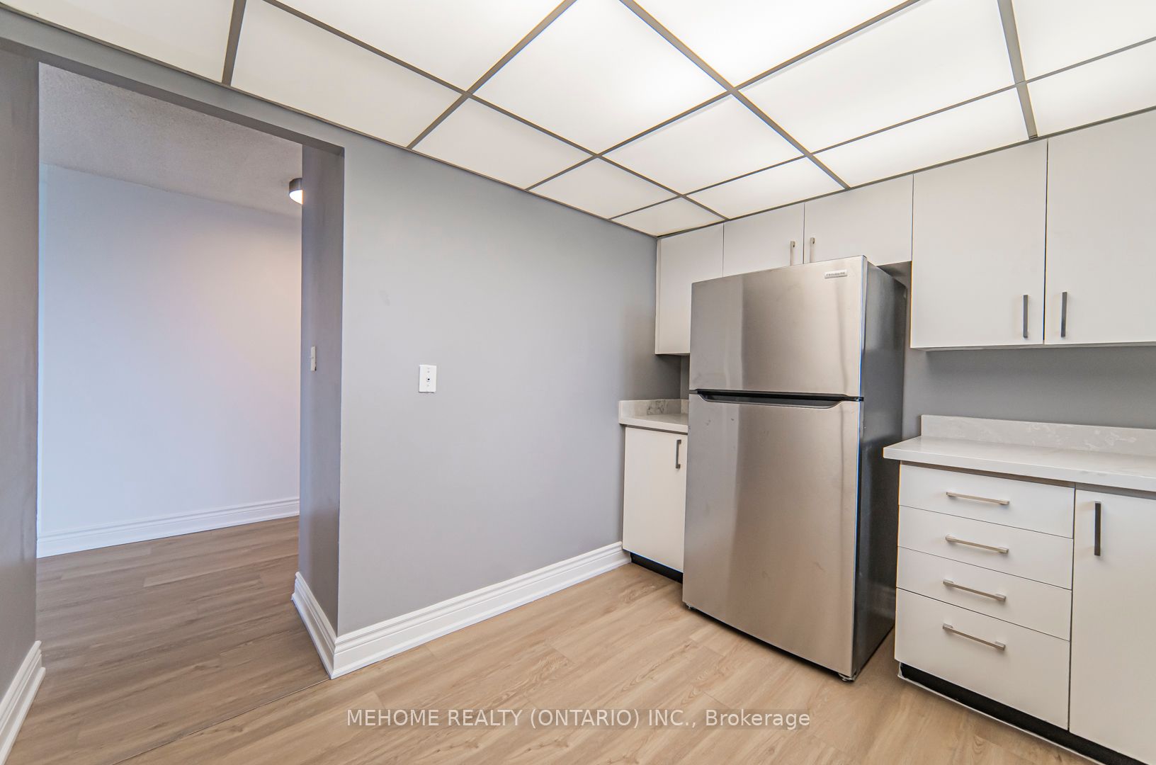 145 Hillcrest Ave, #803