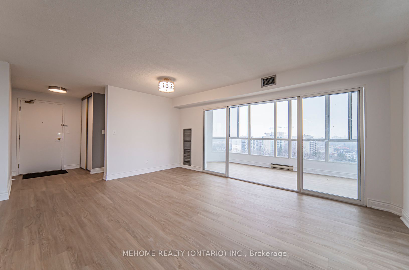 145 Hillcrest Ave, #803