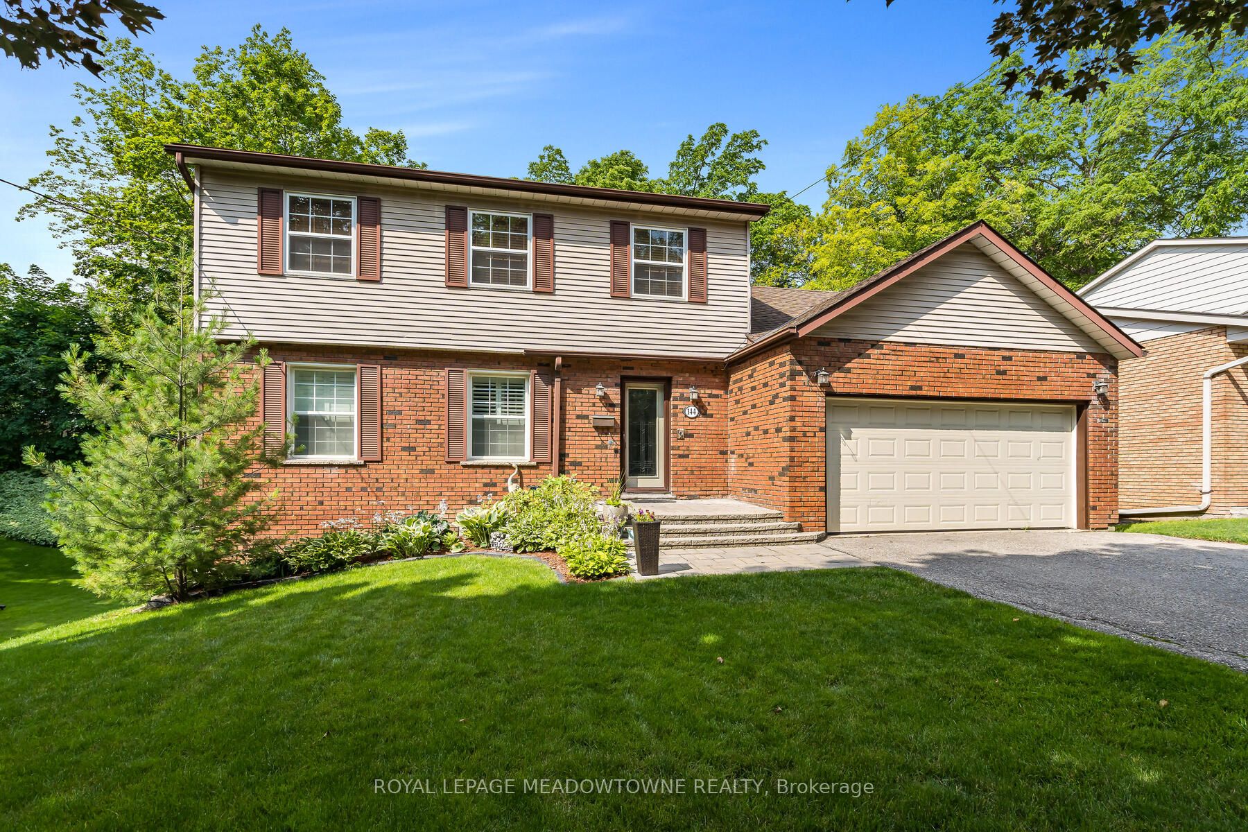 144 Main St S