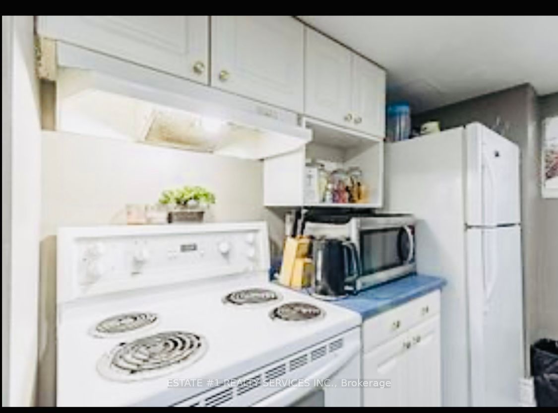 75 Mcintyre Cres, #9