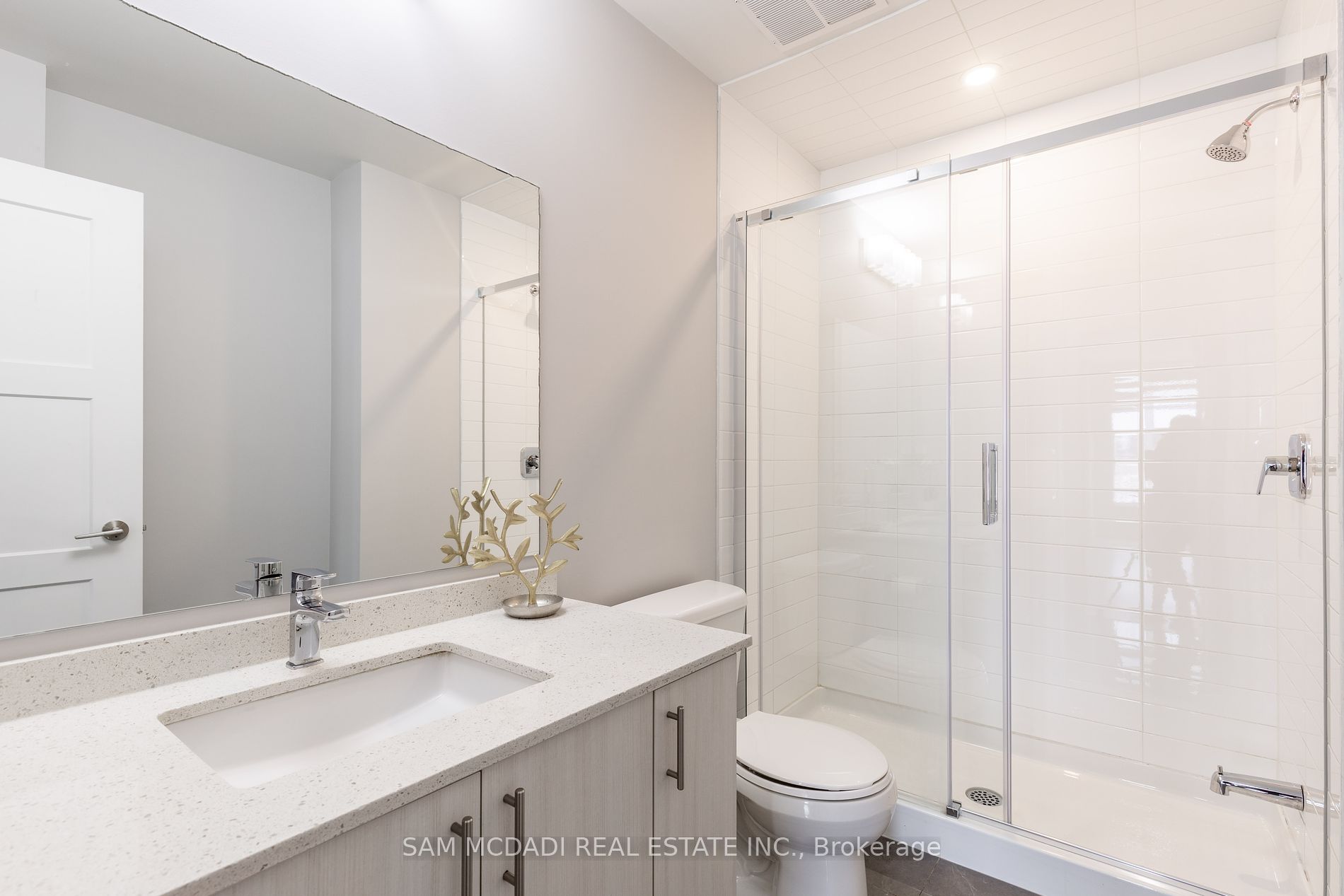 200 Malta Avenue, #17