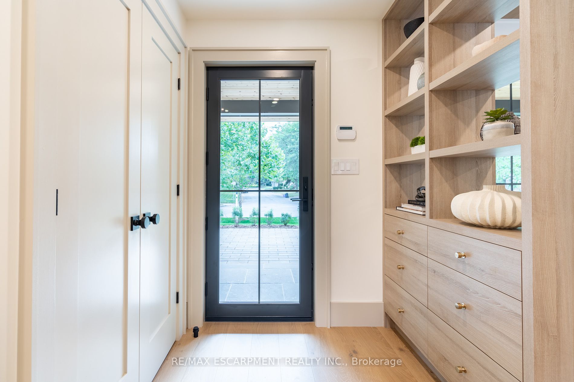 369 Swinburne Rd