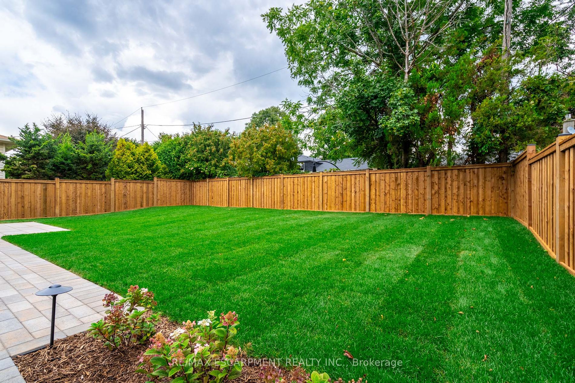369 Swinburne Rd