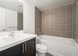 3091 Dufferin St, #419