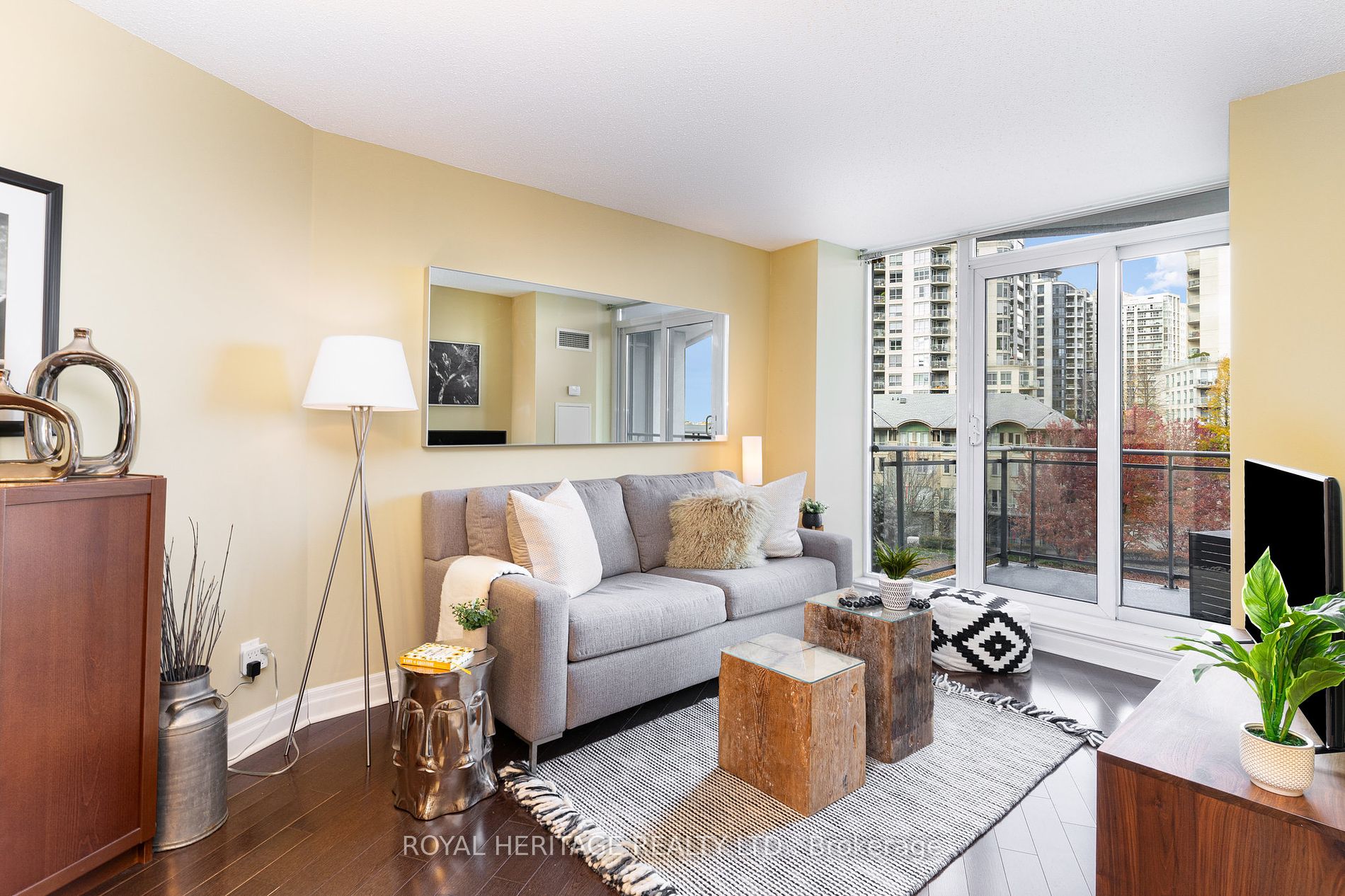 2119 Lake Shore Boulevard W, #412