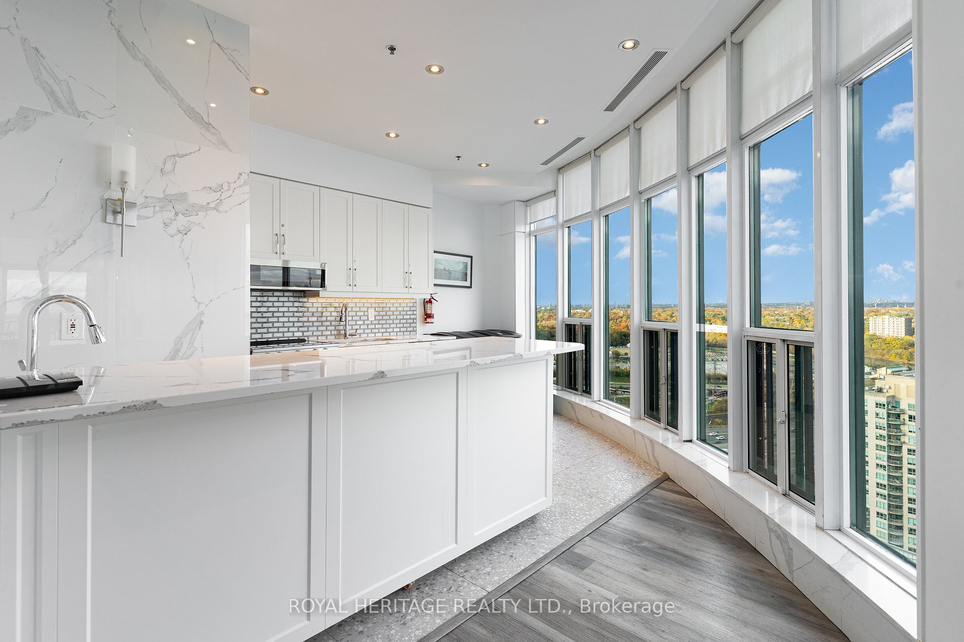 2119 Lake Shore Boulevard W, #412