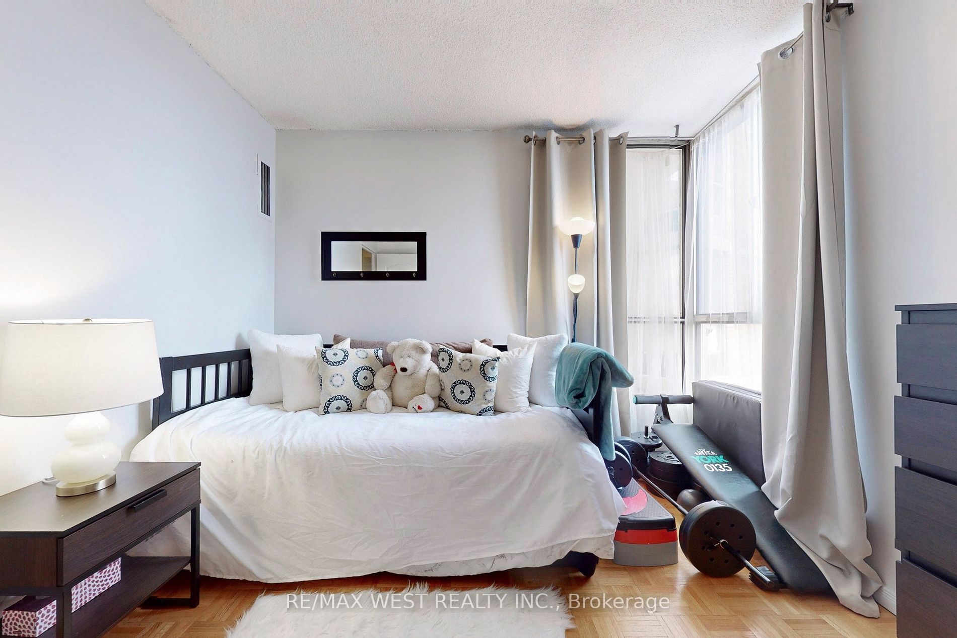 10 Martha Eaton Way, #1111