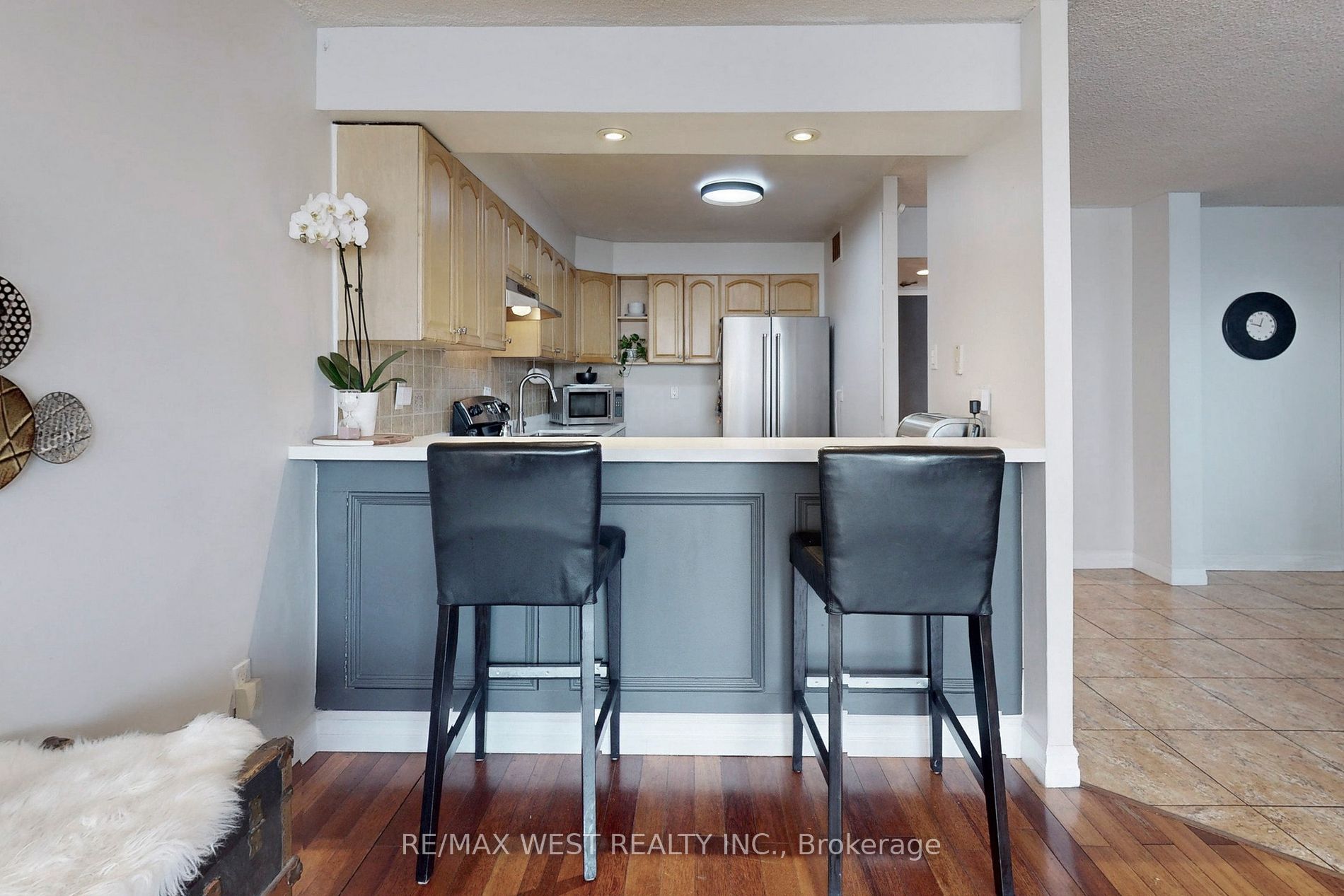 10 Martha Eaton Way, #1111
