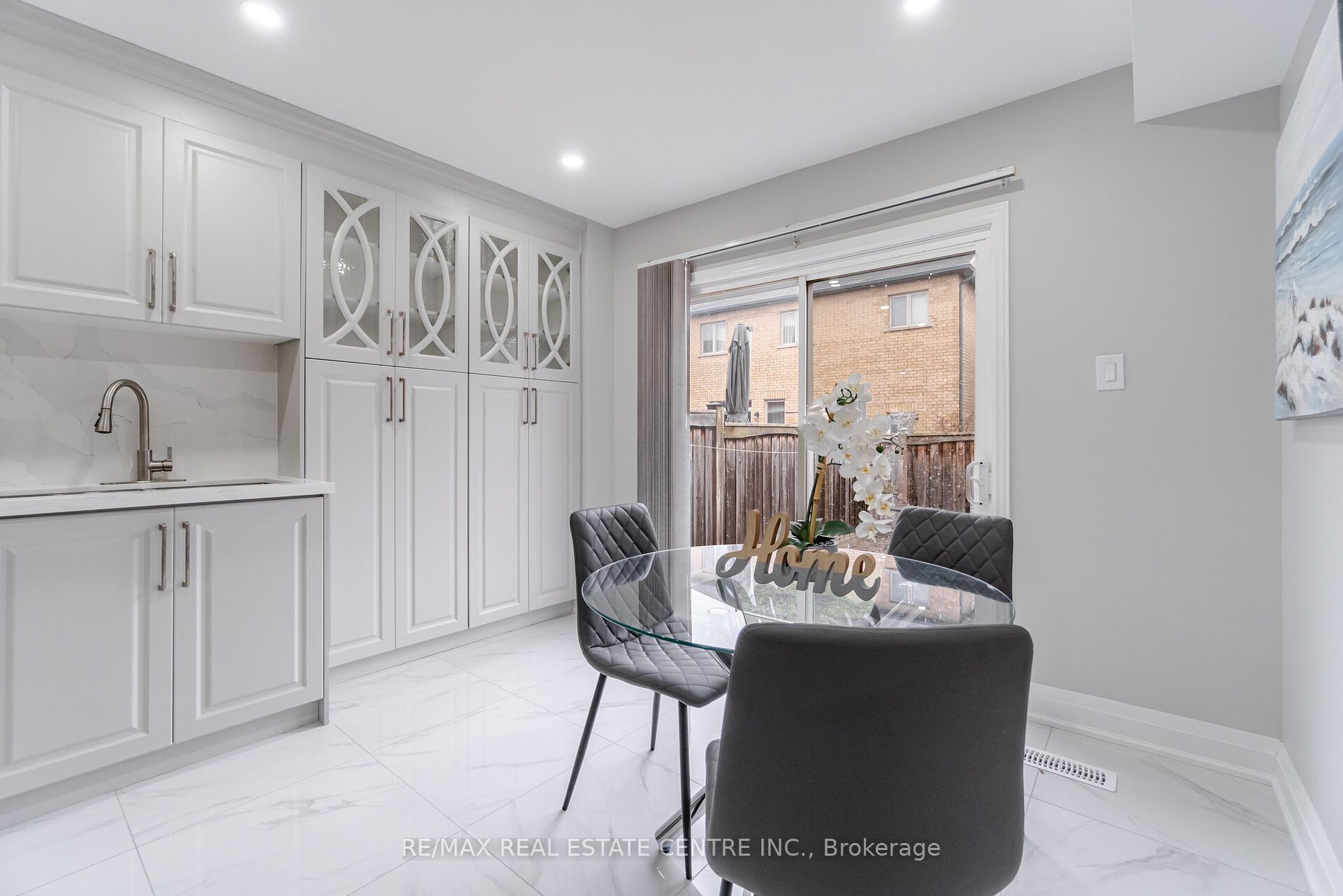 268 Giddings Cres