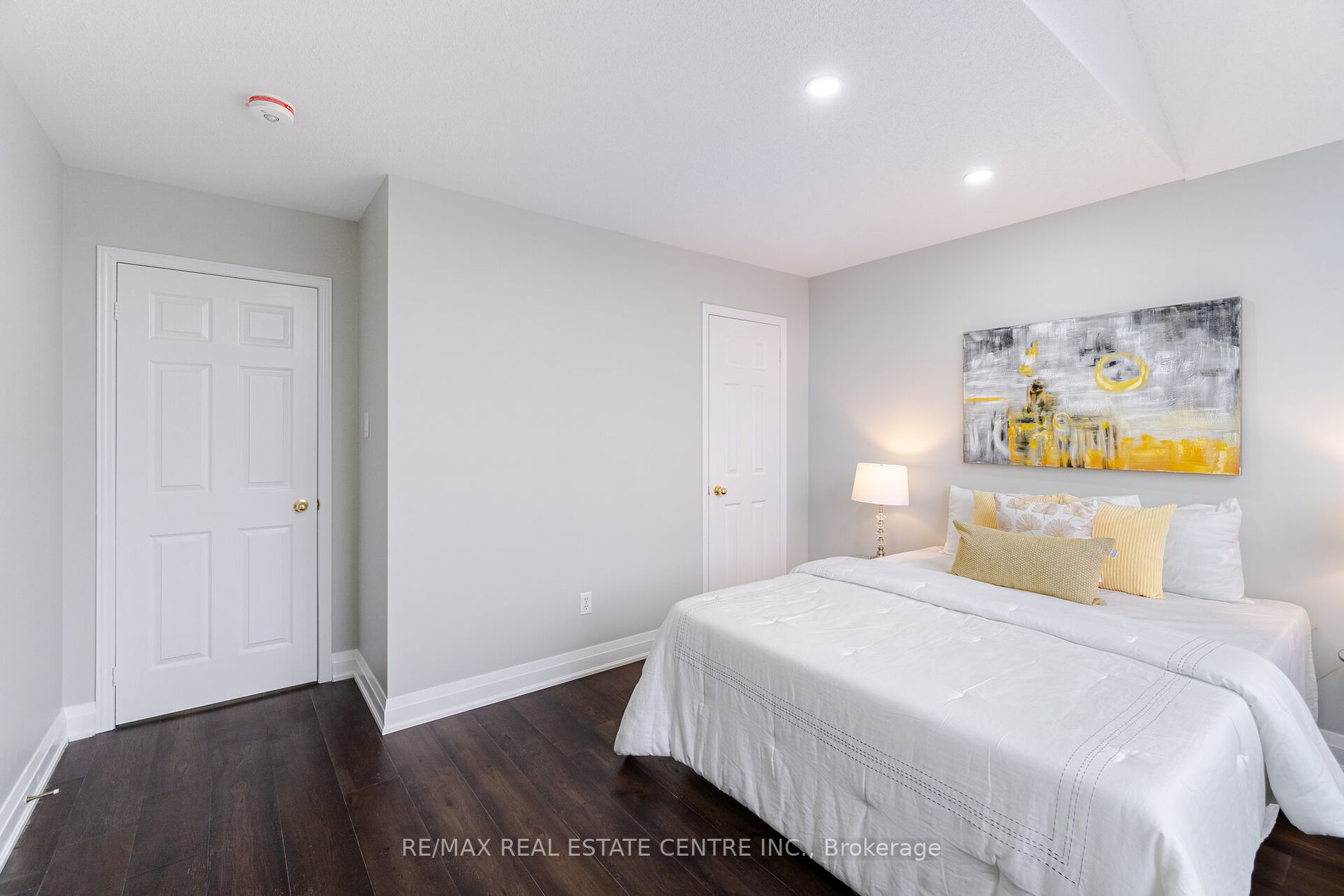 268 Giddings Cres