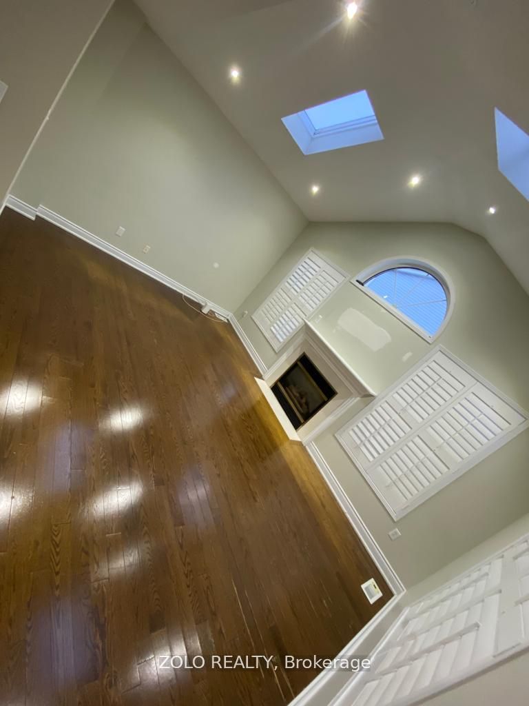 12 Dandelion Rd