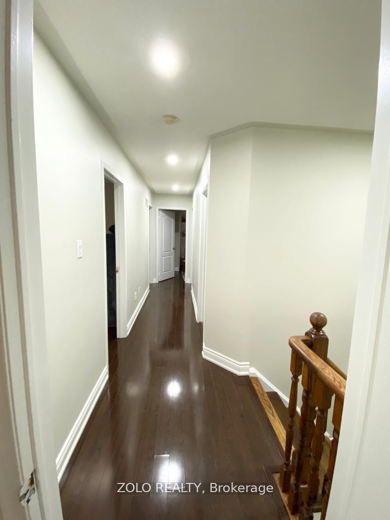 12 Dandelion Rd
