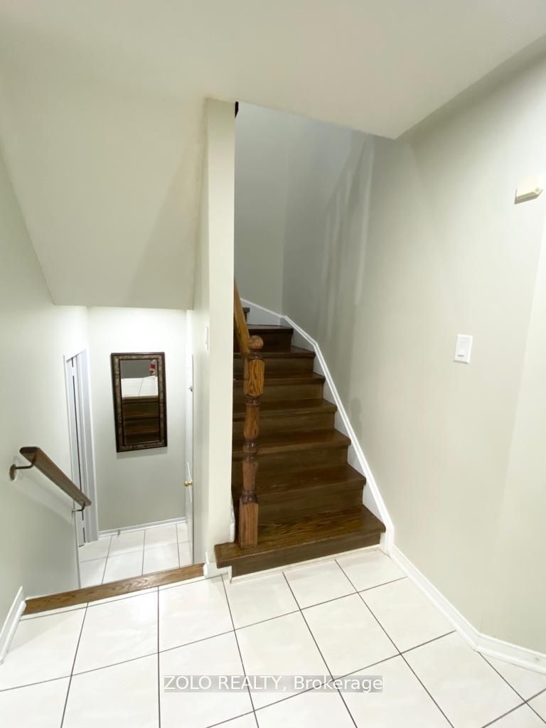 12 Dandelion Rd