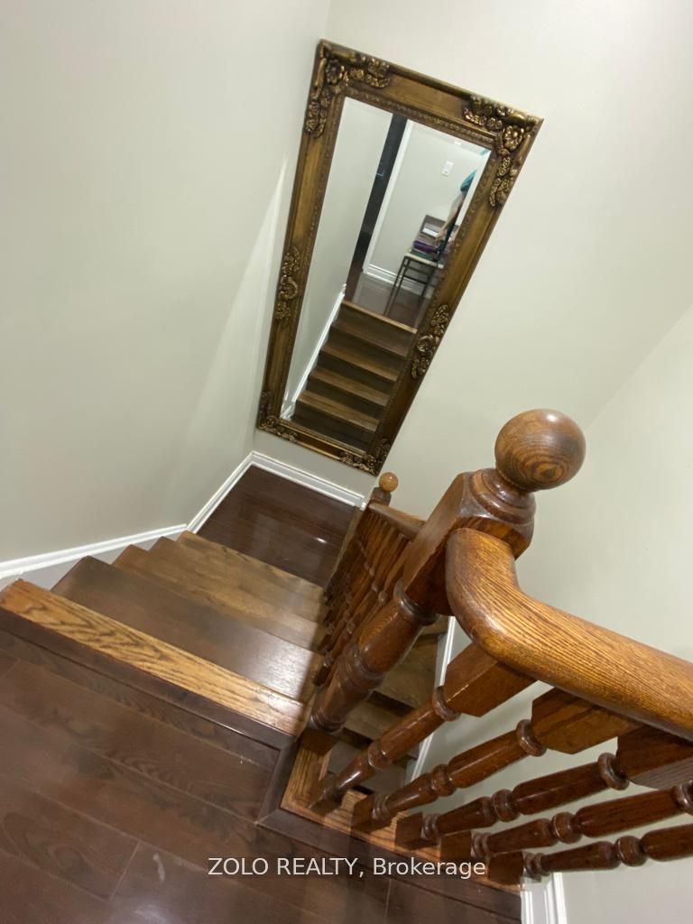 12 Dandelion Rd