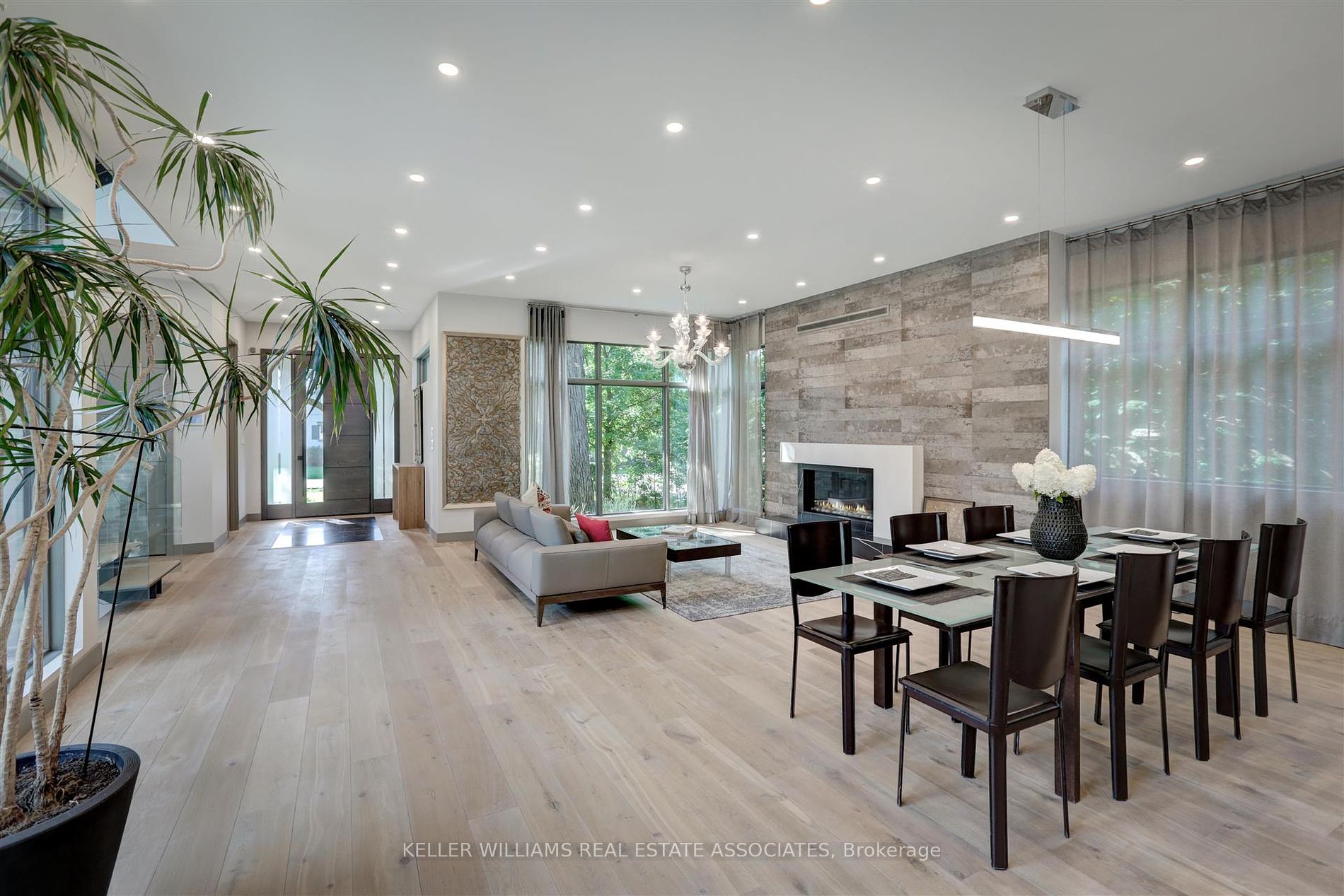 99 Veronica Drive