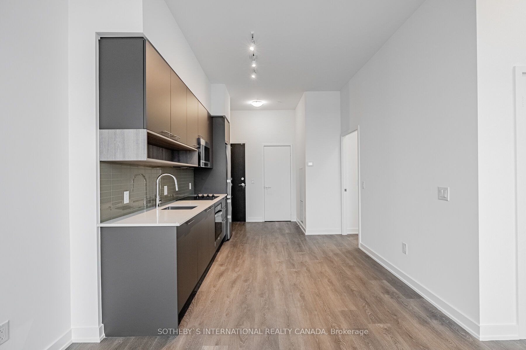 3005 Pine Glen Rd, #810