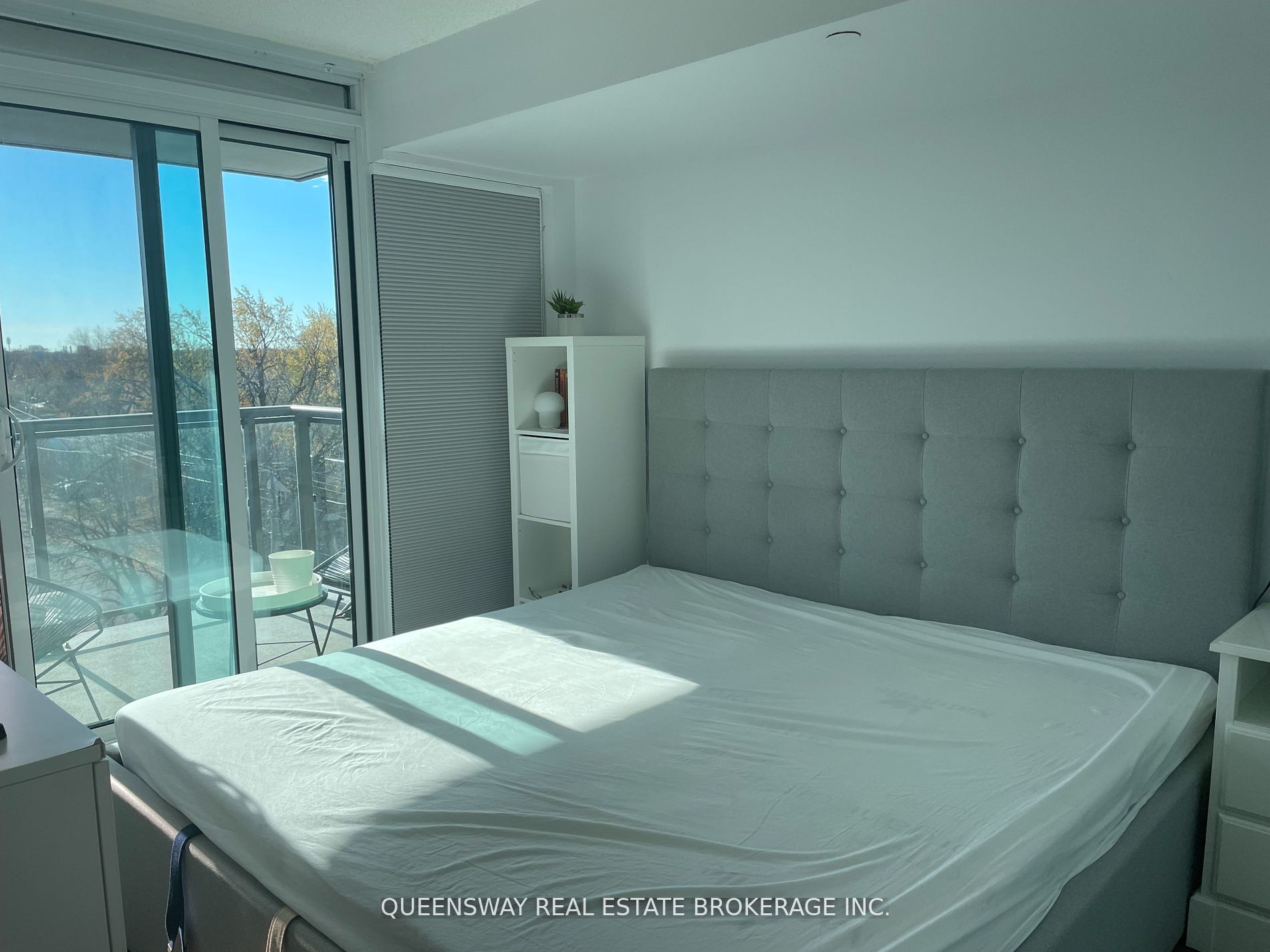 80 ESTHER LORRIE Drive W, #617