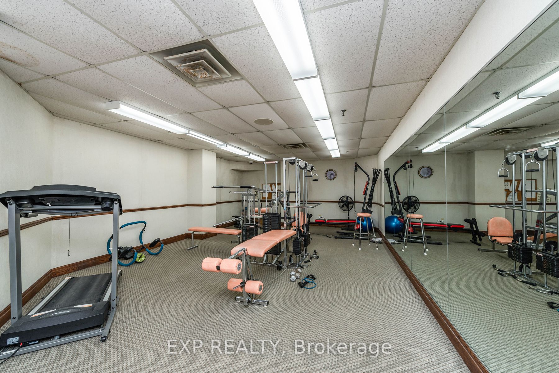 320 Mill St S, #910