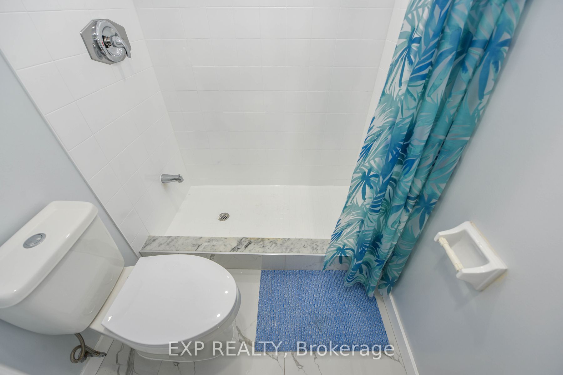 320 Mill St S, #910