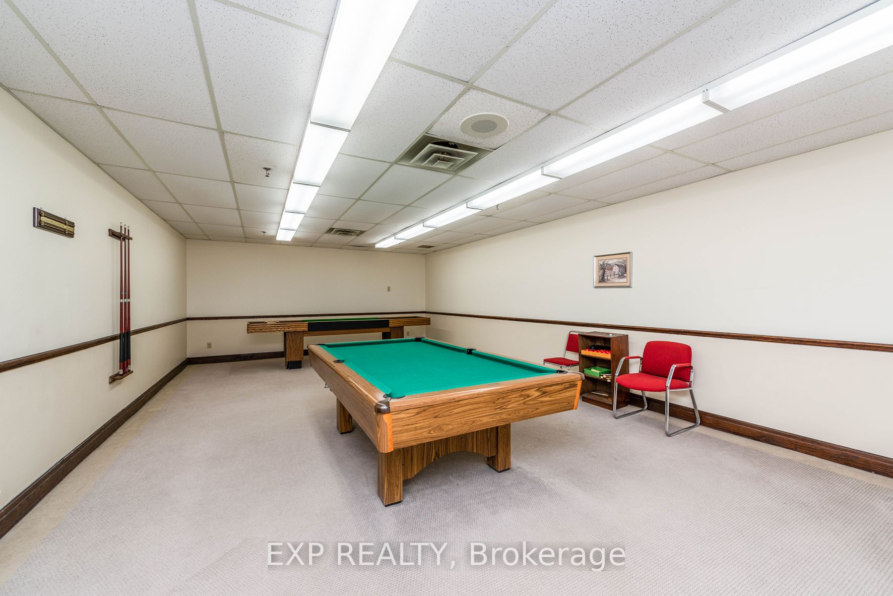 320 Mill St S, #910