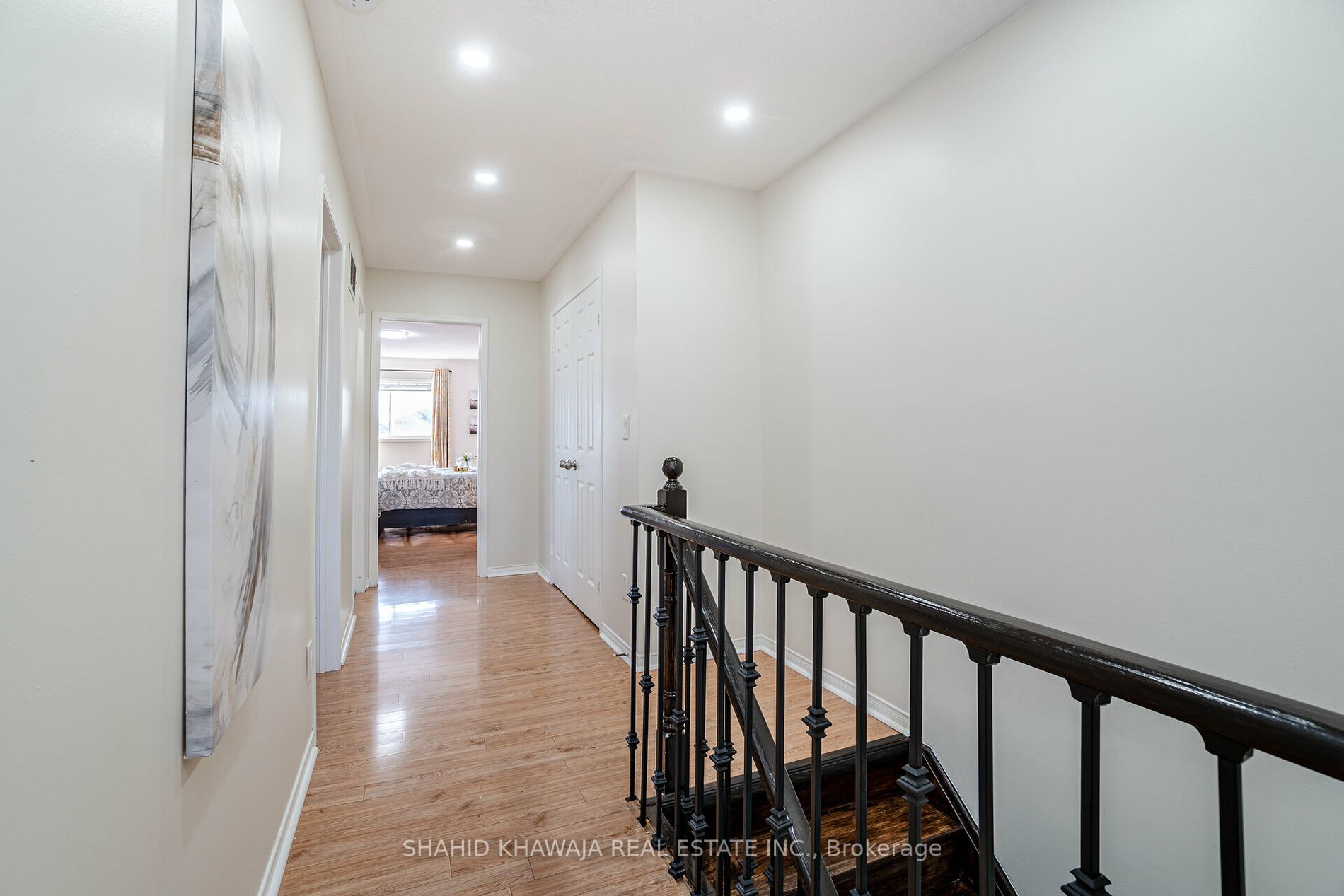 786 Stonebridge Ave