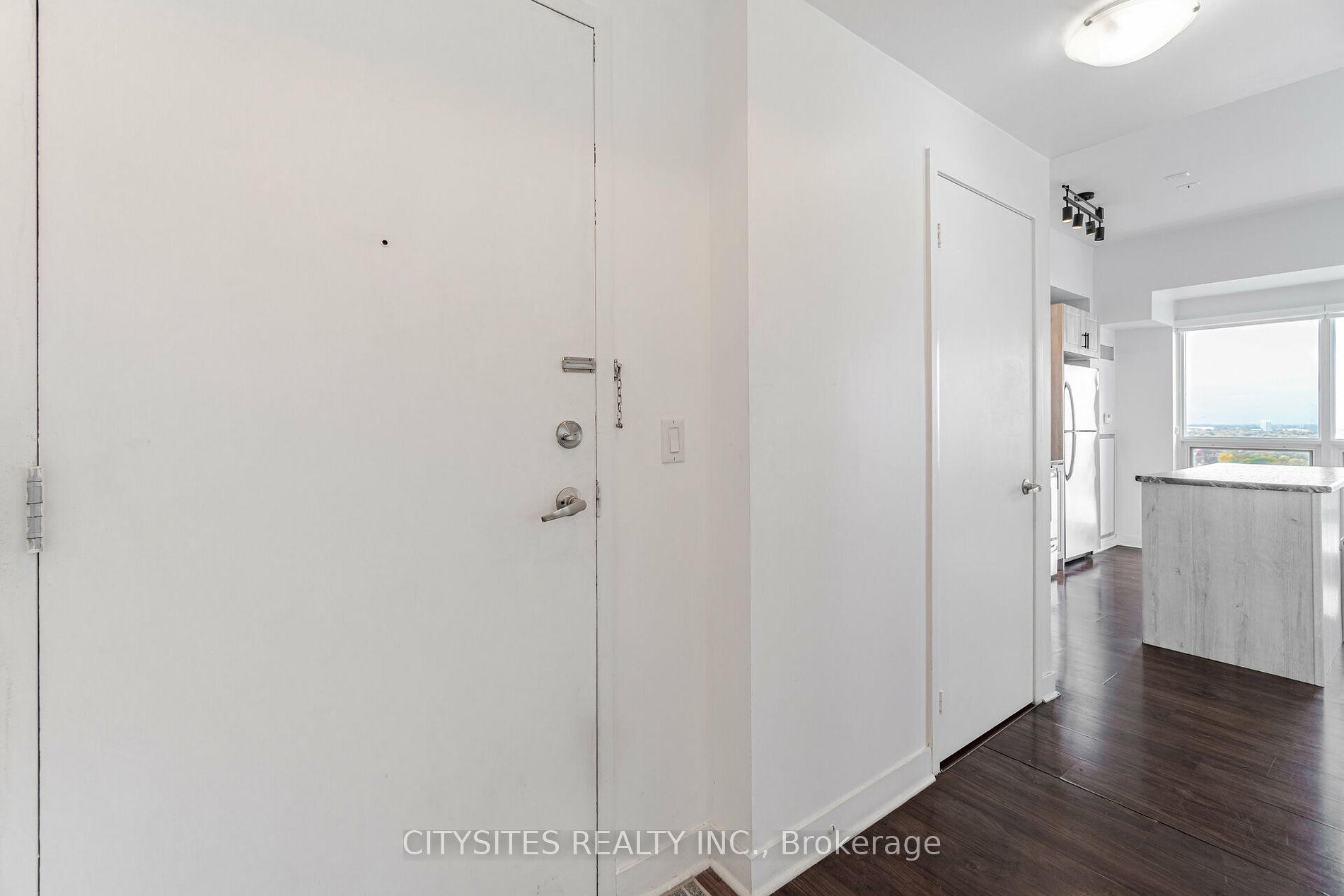 155 Legion Rd N, #Ph2913