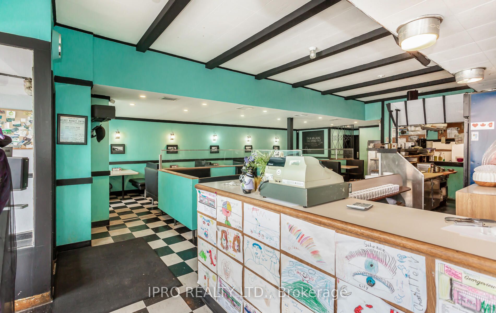 154 Guelph St S