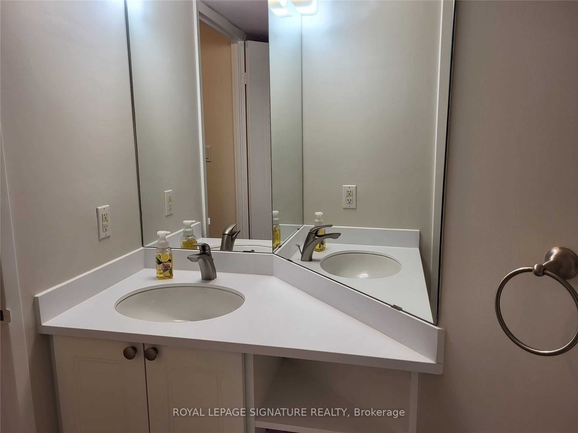1 Hickory Tree Road #1207