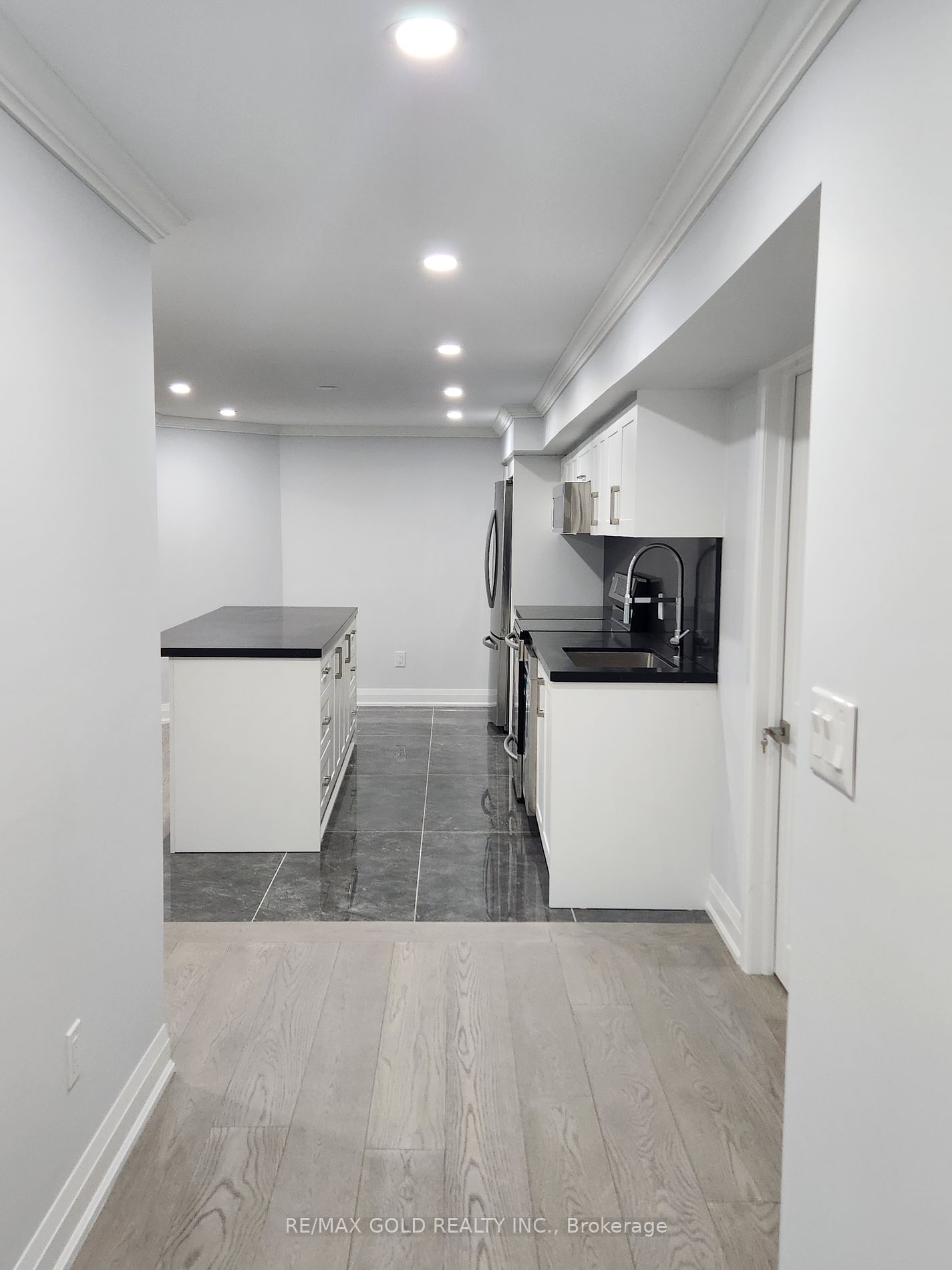 1671 Sir Monty's Drive, #Bsmt