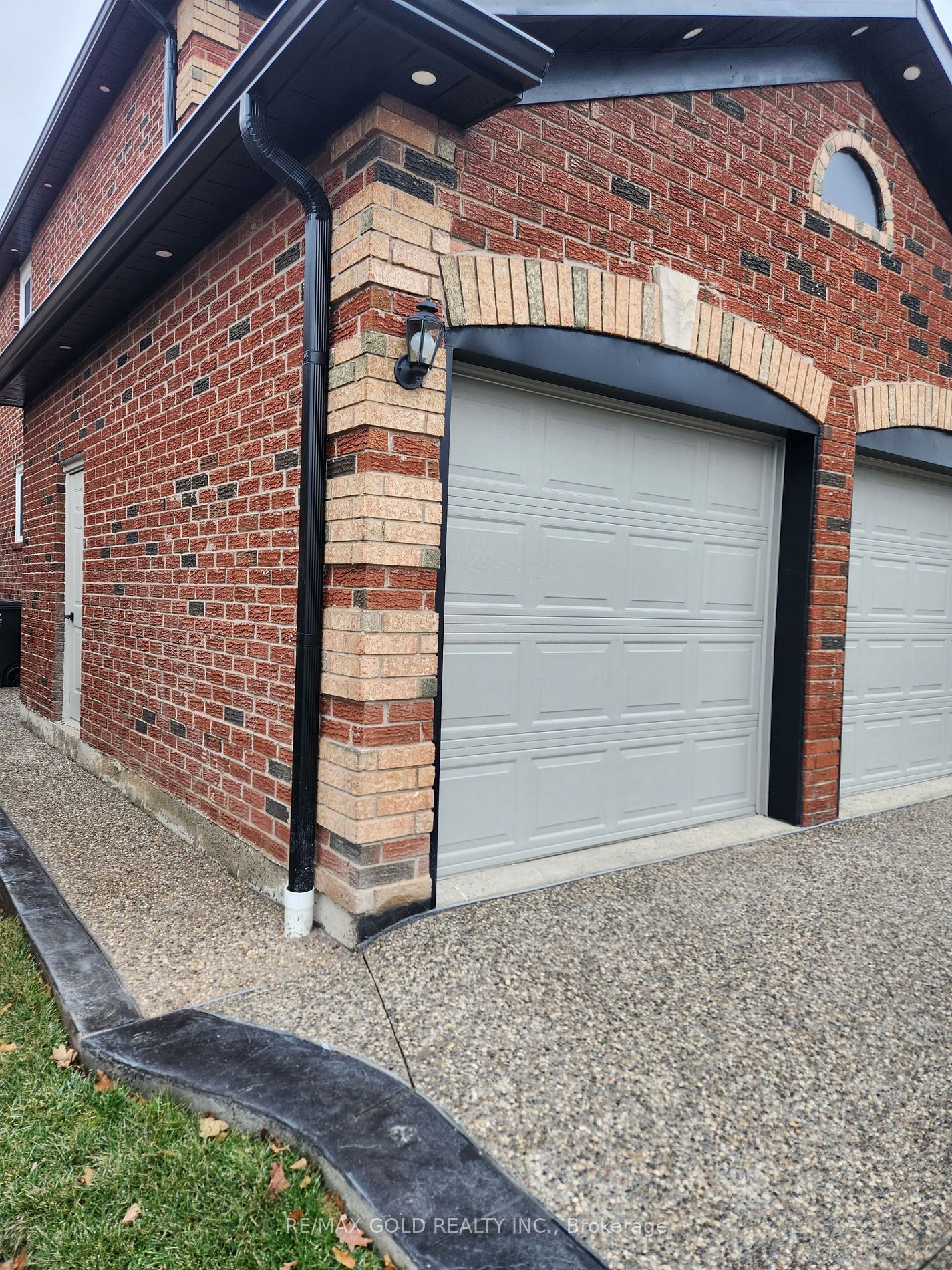 1671 Sir Monty's Drive, #Bsmt