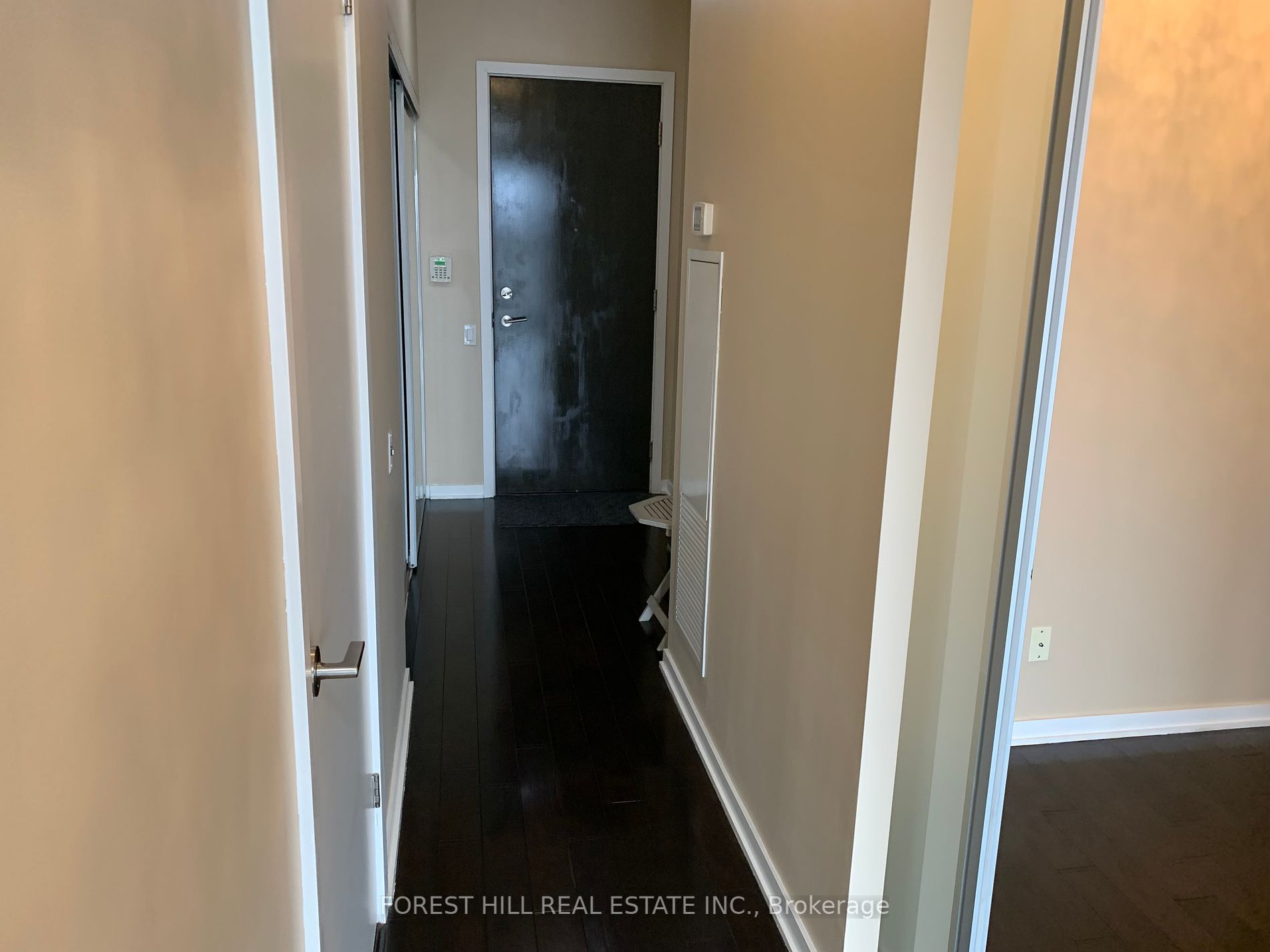 105 The Queensway Avenue, #1305