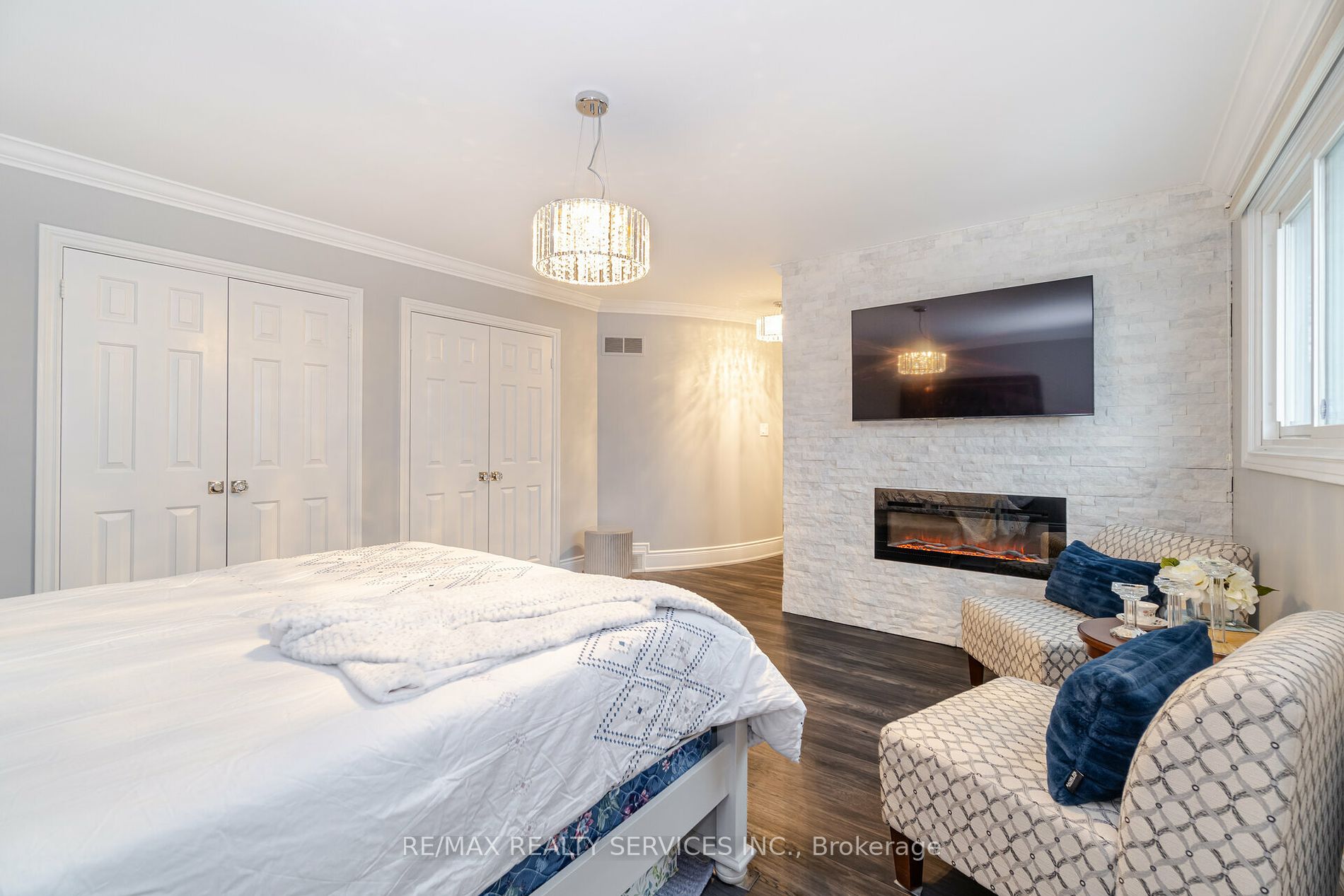 15 Pine Ridge Lane