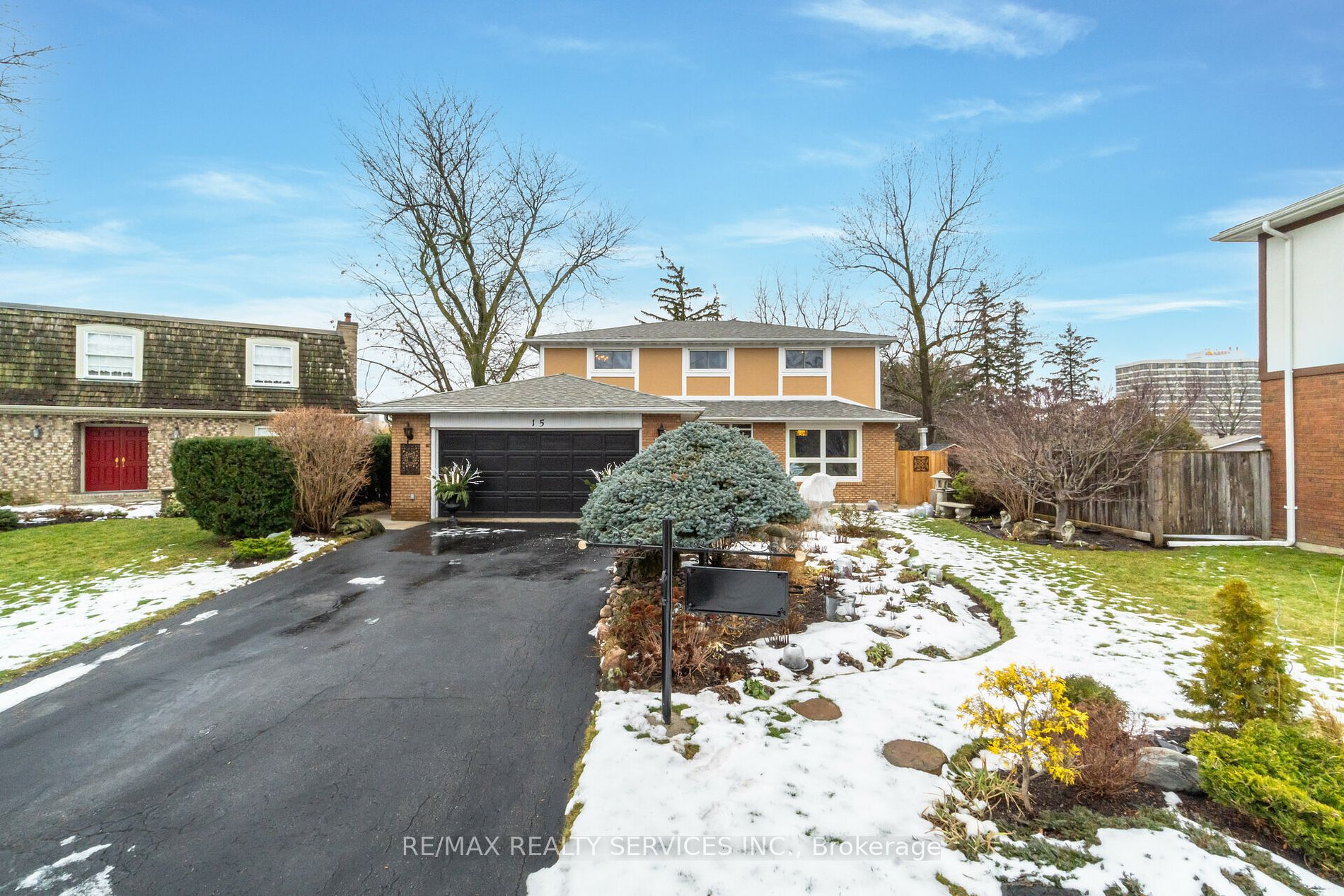 15 Pine Ridge Lane