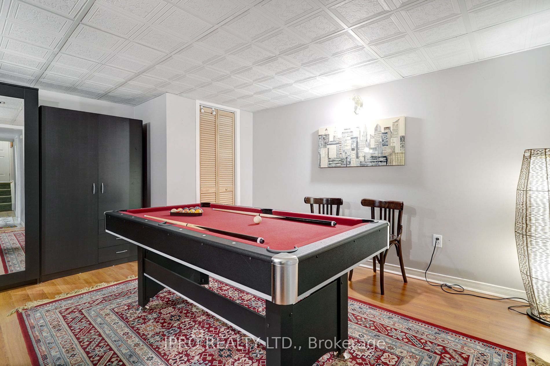 4109 Continental Dr