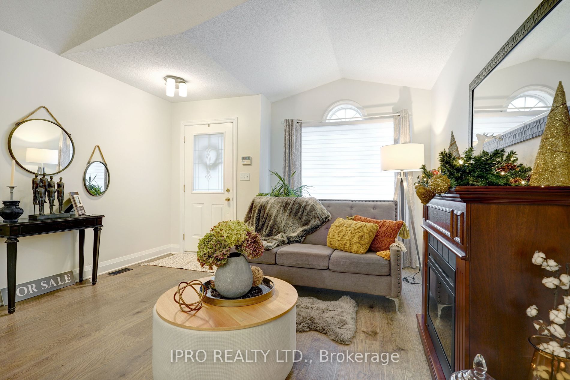 4109 Continental Dr