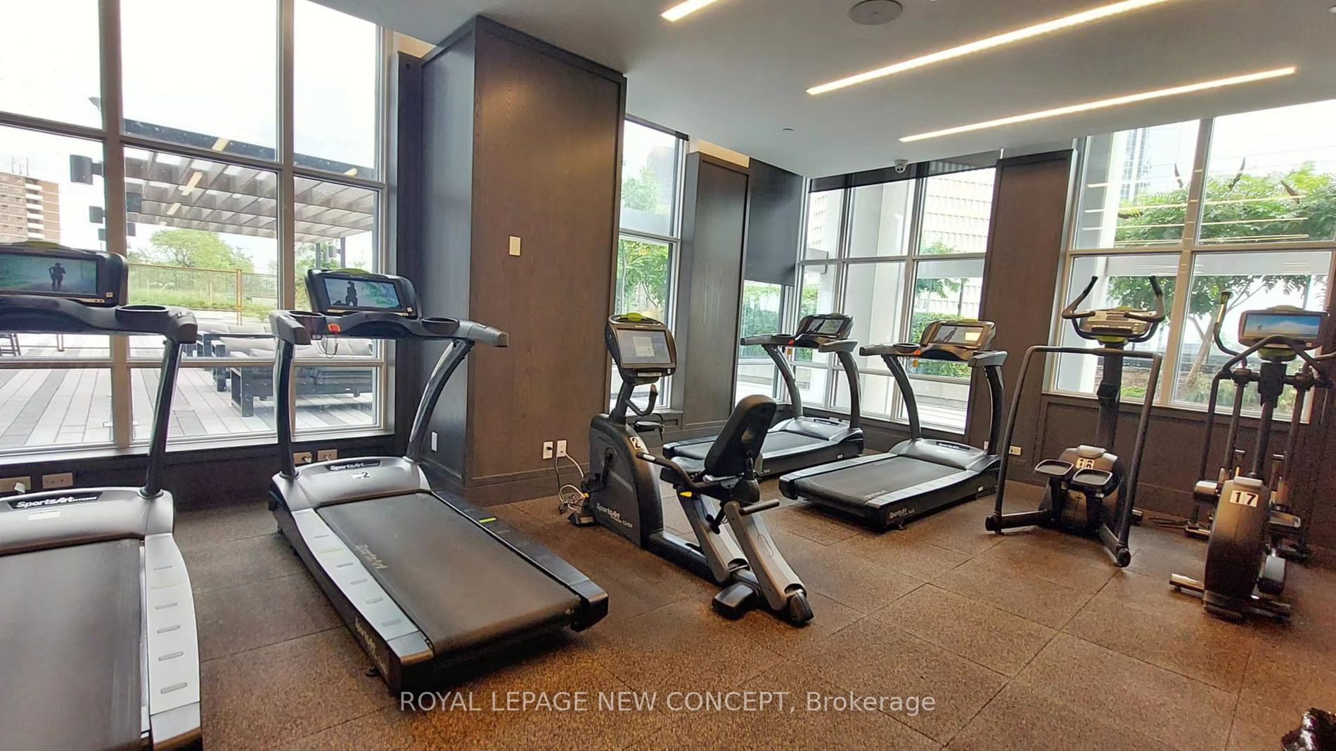 5 Mabelle Avenue #4228