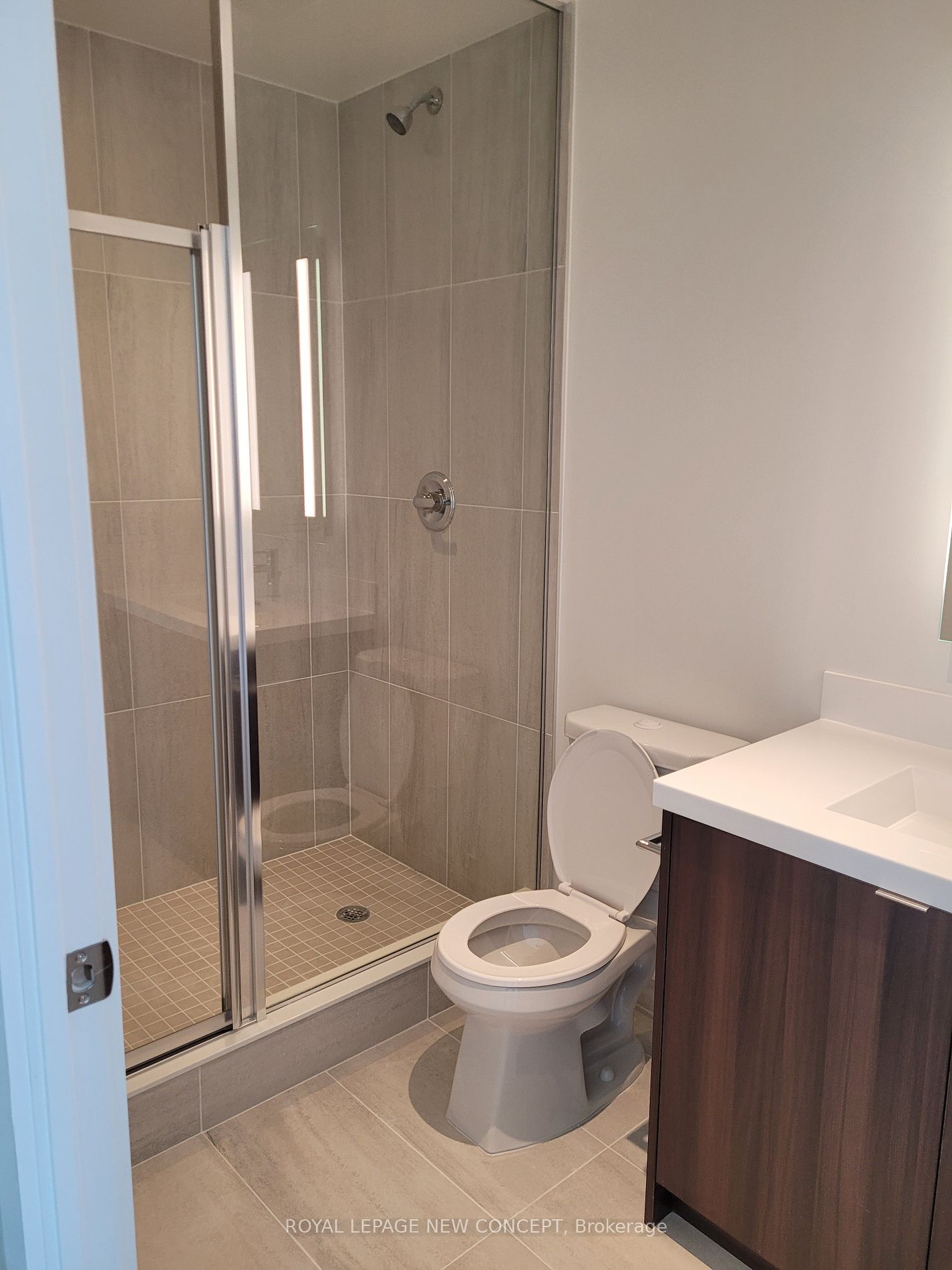 5 Mabelle Avenue #4228